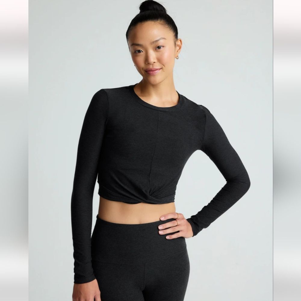 Beyond Yoga Black Long Sleeve Crop Top